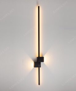 chiếc đèn với thiết kế tối giản nhưng lại mang một phong cách hiện đại và cá tính chỉ là một thanh đèn led nhưng nó tiện dụng ở moi không gian có thể gắn dọc hoặc nằm ngang tuỳ nhu cầu sử dụng
