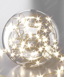 một chiếc đèn ốp trần có thiết kế là những vòng trong ánh sáng độc đáo cùng với đó là sự kết hợp của những vì sao lấp lánh
