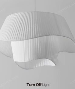 chiếc đèn chùm với thiết kế kiểu dáng là một chiếc nón với những đường vân gấp nếp môt cách tinh tế, chiếc đèn mang phong cách hiện đại và tôigianr nên phù hợp với nhiểu không gian khác nhau