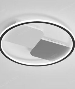 Đèn ốp trần LED nghệ thuật SNT2915 có hình dạng tròn và vuông với đường viền kim loại màu đen bao quanh. Mặt đèn được làm bằng kính trong suốt, giúp cho ánh sáng tỏa ra đều đặn và dịu nhẹ.