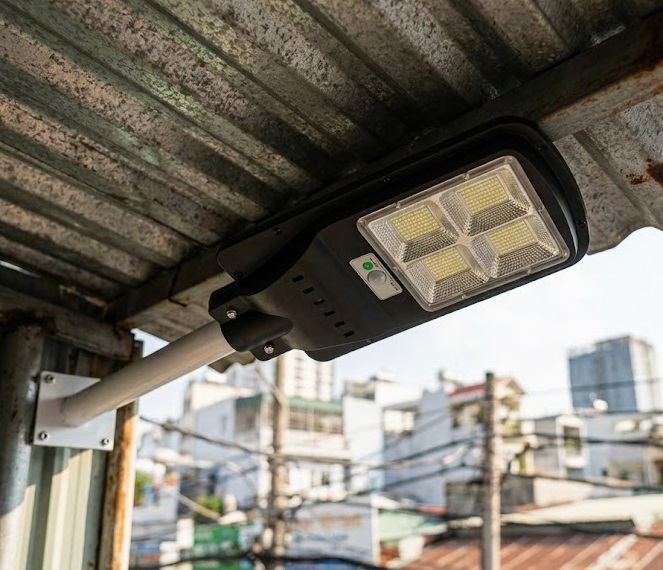 Đèn năng lượng mặt trời NL40