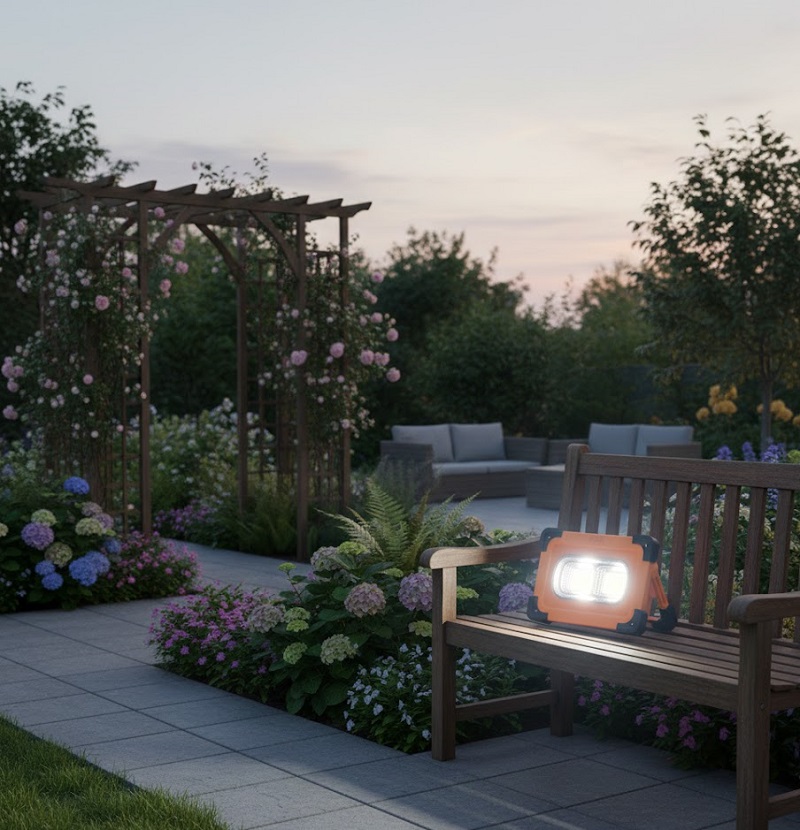 Đèn pha sân vườn SNT5528