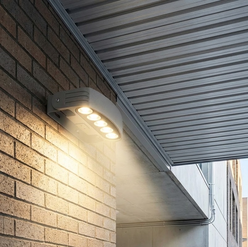 Đèn pha sân vườn SNT5535