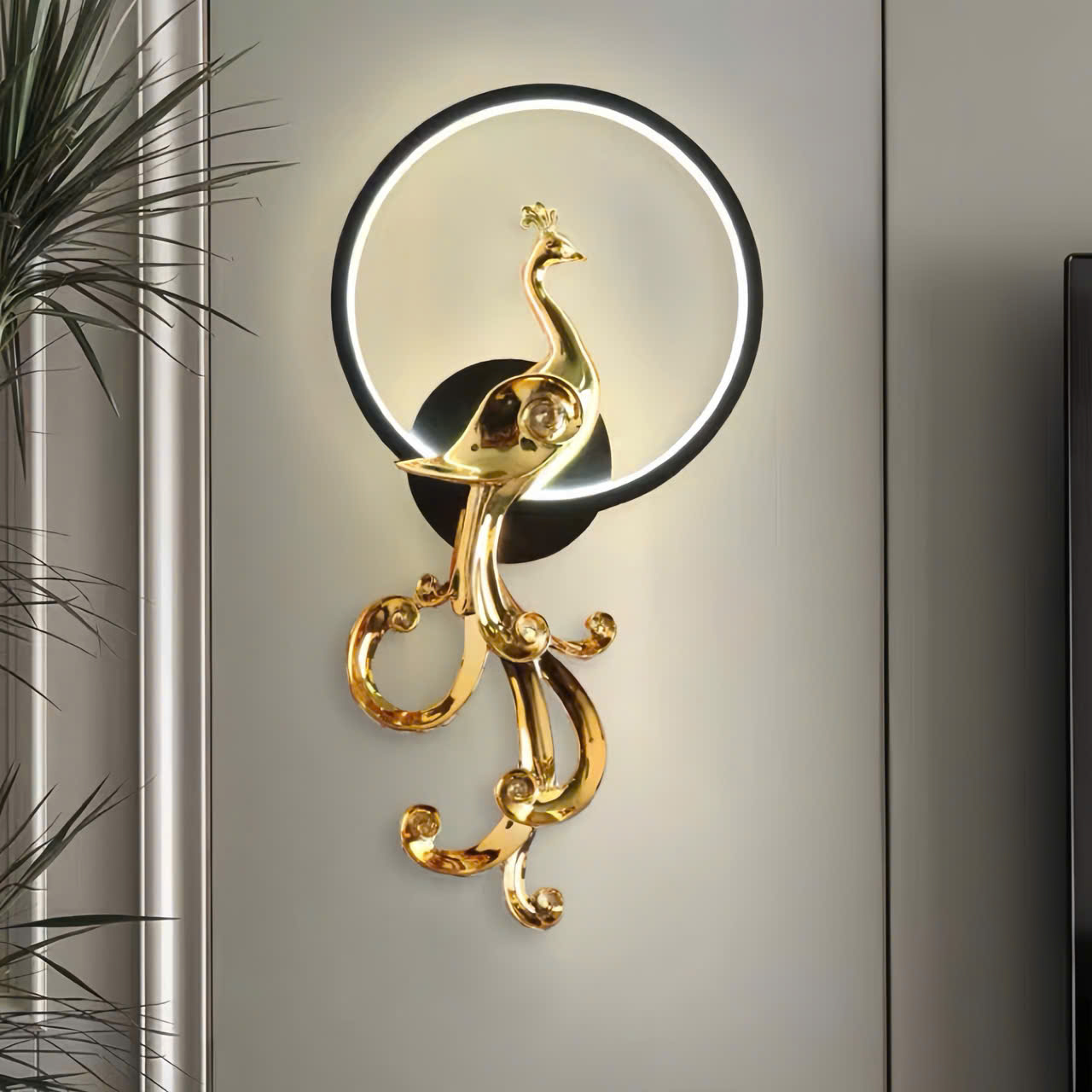 Đèn tường chim công màu vàng sang trọng SNT1767