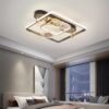 Ngay từ cái nhìn đầu tiên, mẫu đèn trần LED này đã gây ấn tượng mạnh bởi hình khối hình học lồng ghép đầy nghệ thuật, tạo cảm giác chuyển động không ngừng và chiều sâu thị giác. Ánh sáng LED trắng dịu được phân bố đều khắp các khung đèn, mang đến hiệu ứng ánh sáng mượt mà. Không chói mắt, phù hợp cho cả không gian nghỉ ngơi và làm việc.