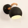 Chiếc đèn tường LED này dễ dàng phù hợp với nhiều góc decor khác nhau. Đặc biệt là những không gian cần tạo điểm nhấn cho các đồ vật đặt cùng. Với khả năng linh hoạt, thiết kế của thân đèn có thể điểu chỉnh xoay đủ cácc góc. Chiếc đèn có thể đặt ở đầu giường phòng ngủ để làm đèn đọc sách, hoặc làm đèn rọi tranh. Tạo ra một không gian trưng bày nghệ thuật. Đây chắc chắn là một chiếc đèn phù hợp mà bạn đang tìm kiếm để làm đẹp và tăng tính tiện ích cho ngôi nhà của mình.