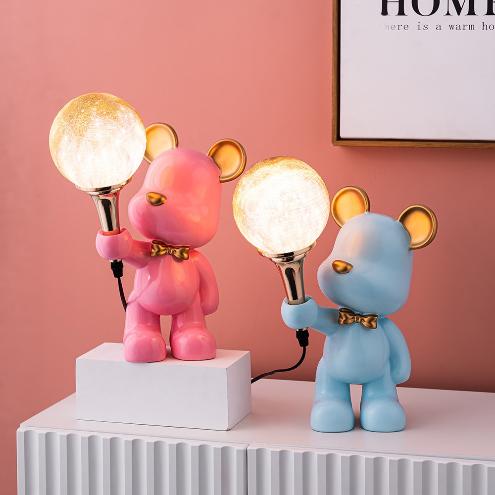 Đèn bàn hình gấu bearbrick độc đáo SNT5686
