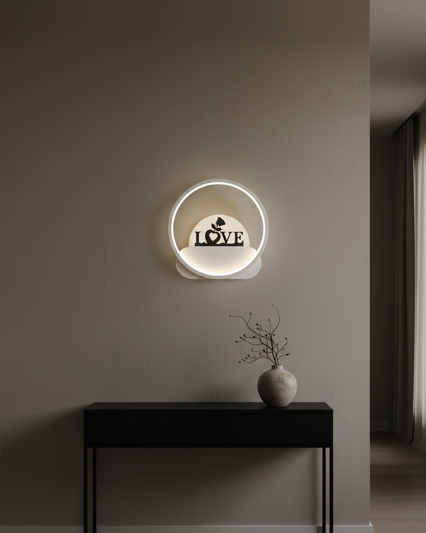 Đèn tường tranh chữ LOVE SNT6074 - Điểm nhấn trung tâm là hình ảnh chữ "LOVE" được khắc họa tinh xảo cùng với bông hoa hồng thanh thoát,...