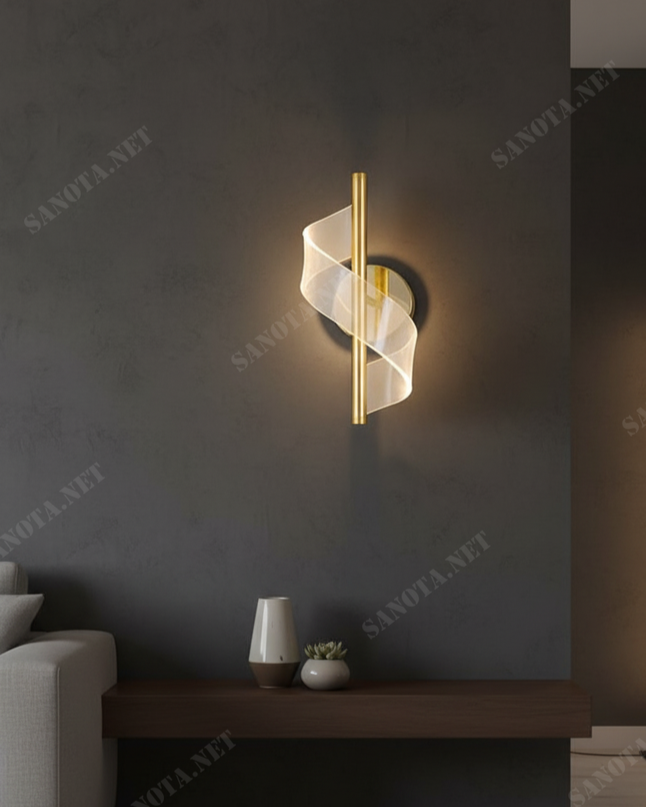 Đèn tường dải lụa vàng xoắn ốc SNT6066 chinh phục người dùng bởi sự kết hợp hài hòa giữa vật liệu và hình dáng. Phần thân đèn là một thanh trụ đứng...
