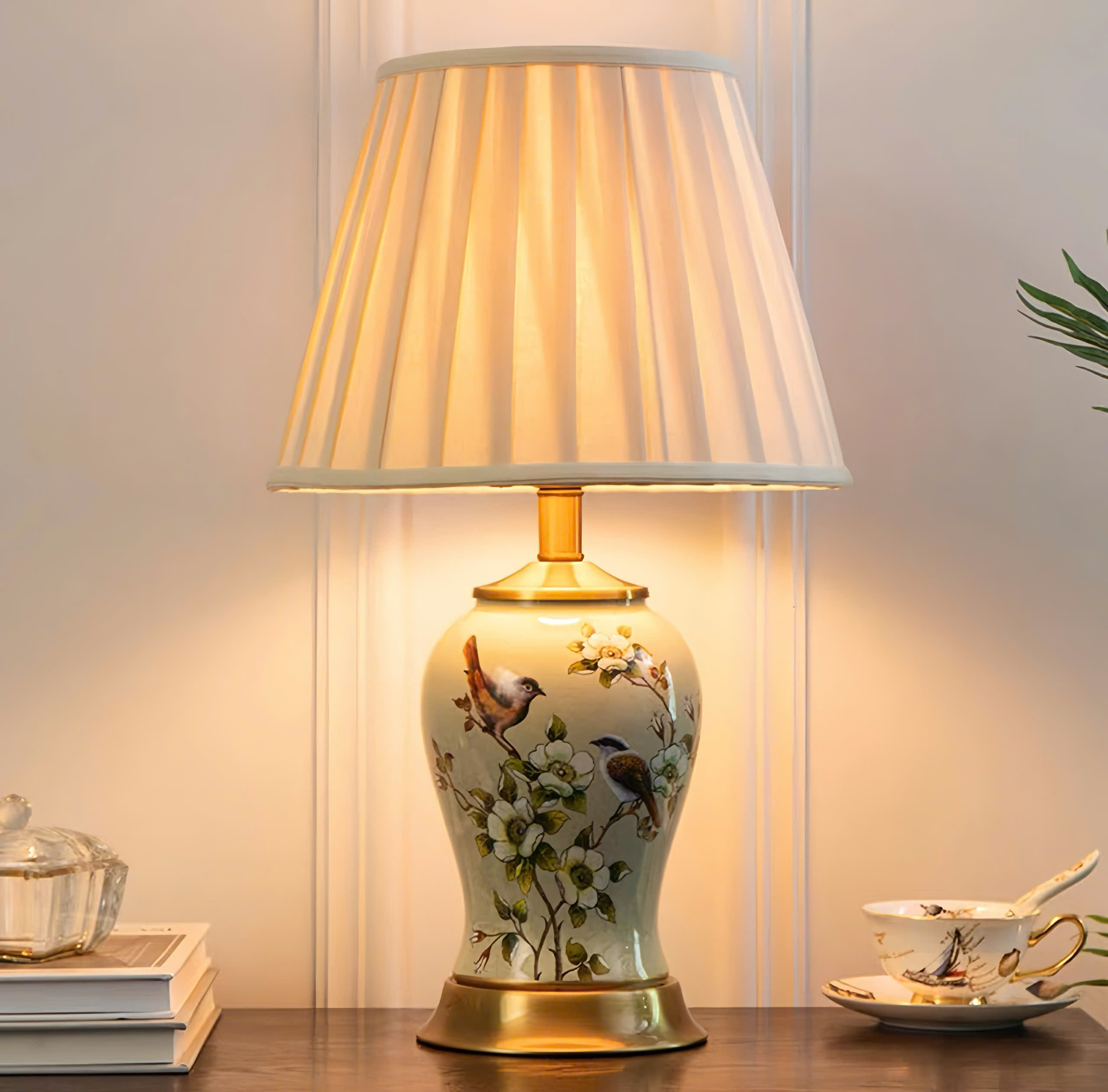 Đèn Bàn Sứ Nghệ Thuật Nét Chấm Phá Cổ Điển SNT6208 