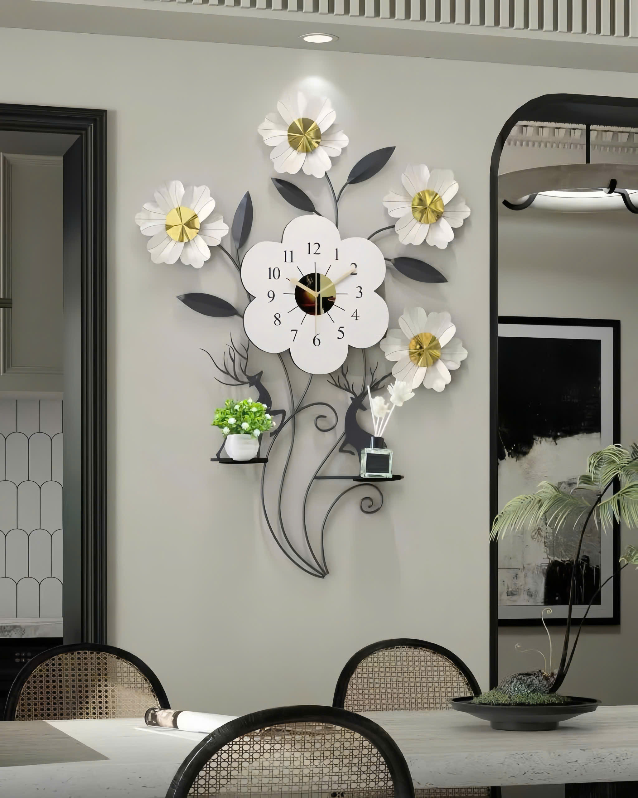 Đồng hồ hoa cúc và hươu SNT6148 là sự kết hợp độc đáo giữa vẻ đẹp thiên nhiên và biểu tượng phong thủy. Chiếc đồng hồ này không chỉ giúp bạn ....