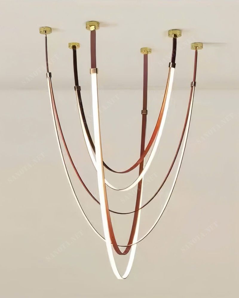 Đèn thả thông tầng dây da hiện đại SNT6306 nổi bật với cấu trúc treo trần lạ mắt. Mô phỏng hình ảnh những chiếc dây đai được uốn cong duyên dáng.....