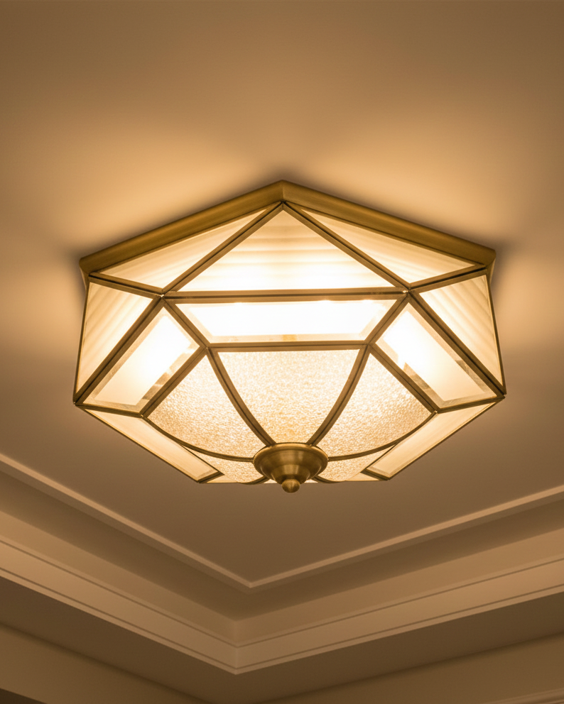 Đèn ốp trần đồng đa giác ánh sáng SNT6346 mang phong cách thanh lịch, nhẹ nhàng nhưng vẫn đủ nổi bật để làm điểm nhấn cho trần nhà.....