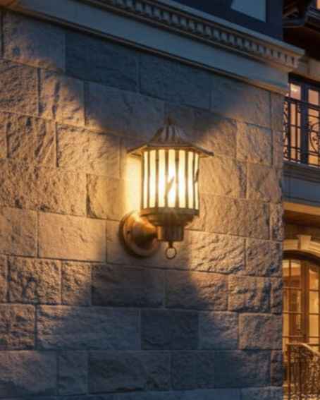 Đèn tường ngoài trời tân cổ điển SNT5875